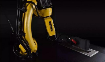 發(fā)那科機(jī)器人在生產(chǎn)中的日常保養(yǎng)及安全操作解析