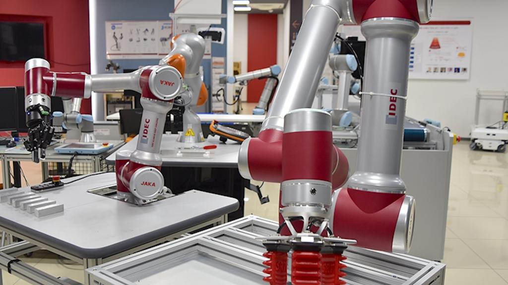 節(jié)卡機(jī)器人